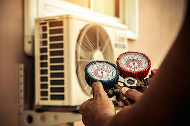 Professional Hvac Installation technician working in Roberts, WI
